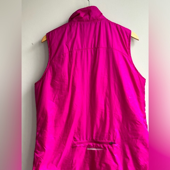 UNDER ARMOUR womens large Cold gear hot pink packable vest - Picture 2 of 11